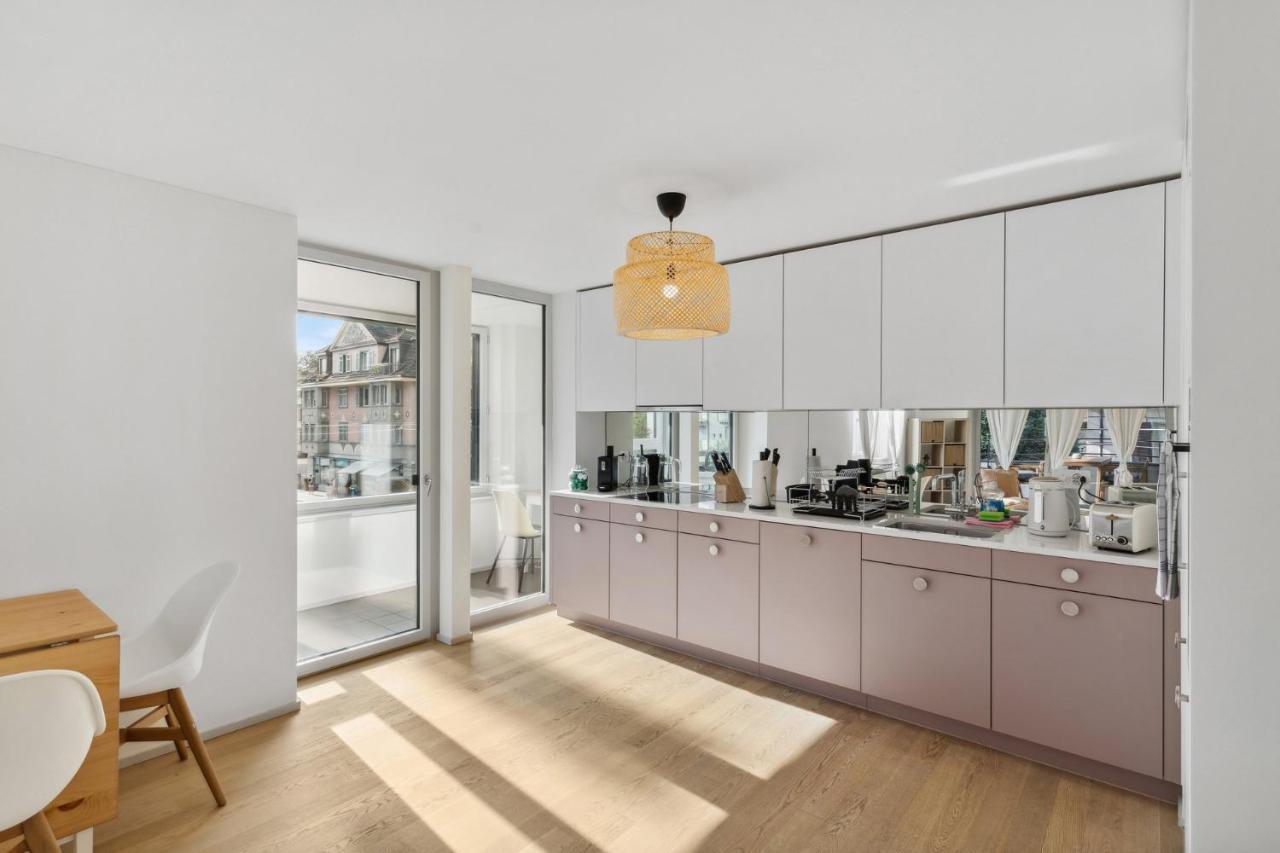 Zurich Flat: Central & Lake Convenience Buitenkant foto